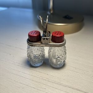 Vintage Salt And Pepper Shakers Bakelite 1940s Miniature Travel Set Height 2
